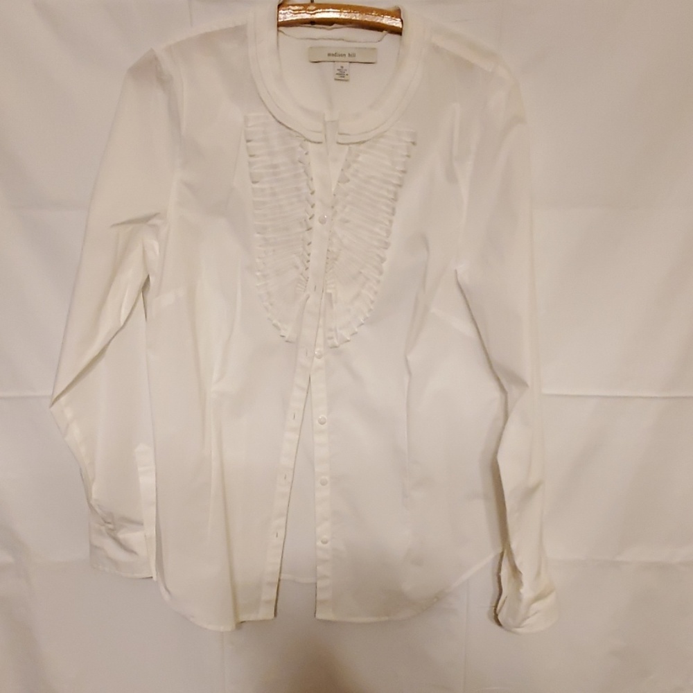 White long sleeve blouse
